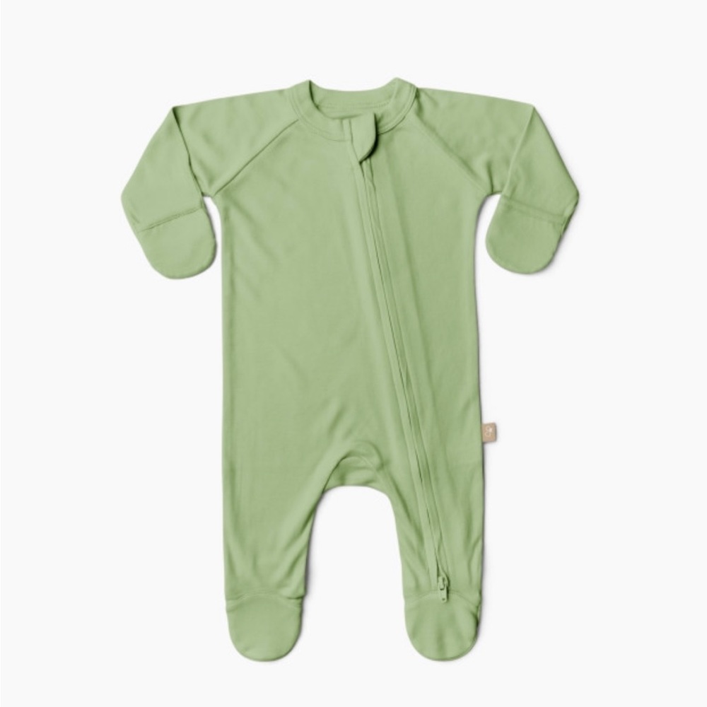 Goumi Kids Footie in Fern, size 0-3 mo